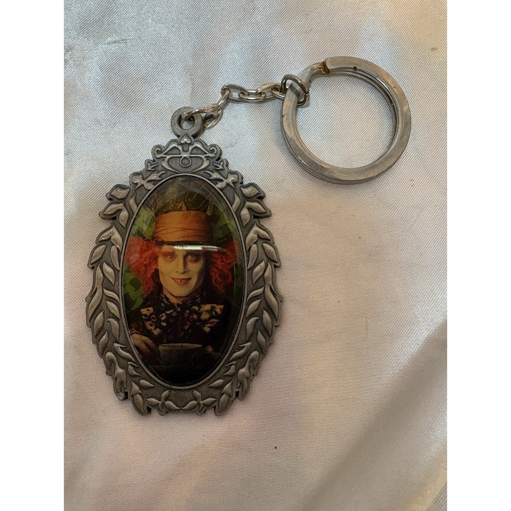 Disney The Mad Hatter Oval Cameo Alice in Wonderland Metal Key Chain J Depp